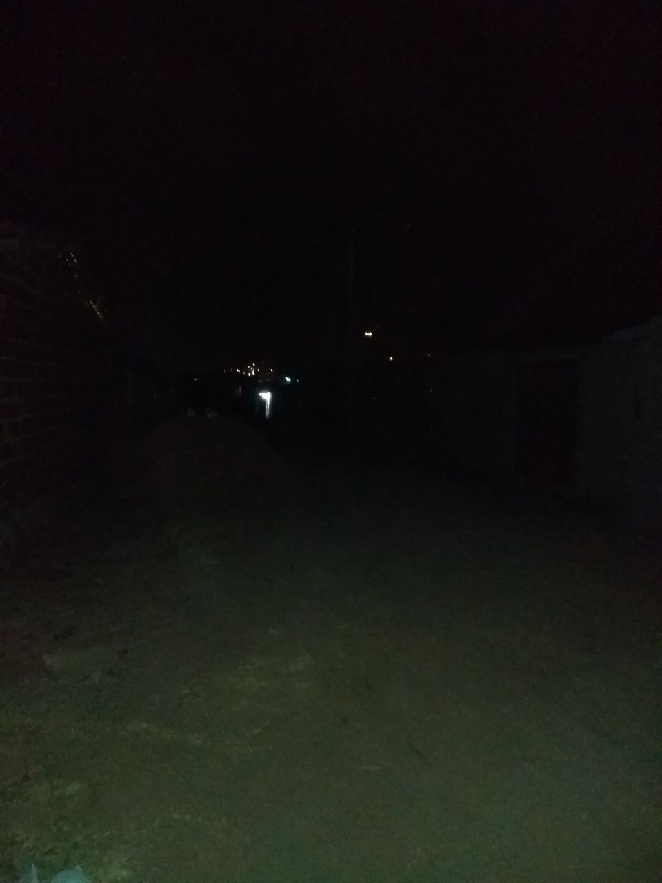 Moradores do Bairro do Frei Damião reclama por falta de iluminação em alguns ruas e Secretário Responde.