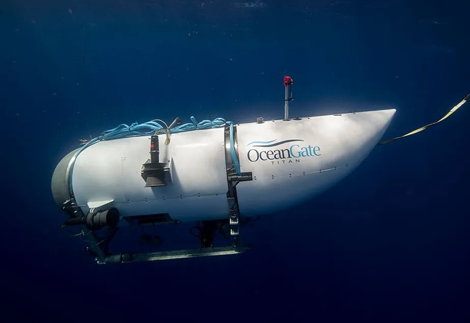 Submarino que sumiu a caminho de destroços do Titanic teria pelo menos mais 50 horas de oxigênio