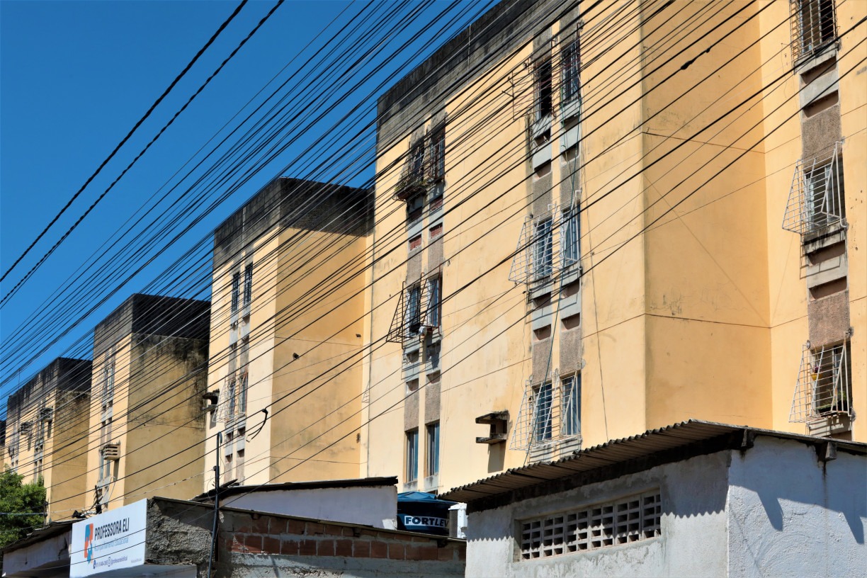 Doze blocos do Conjunto Beira-Mar foram interditados após desabamento; número deve aumentar