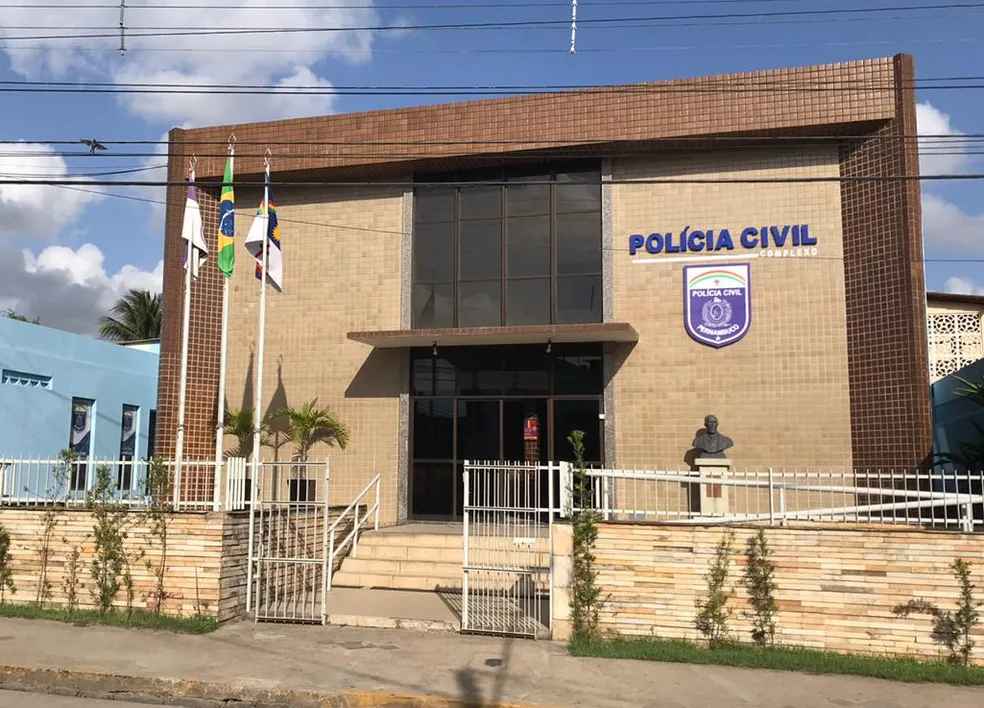 Filho mata pai a facadas após mãe ser vítima de tentativa de estupro e agredida com pedaço de madeira