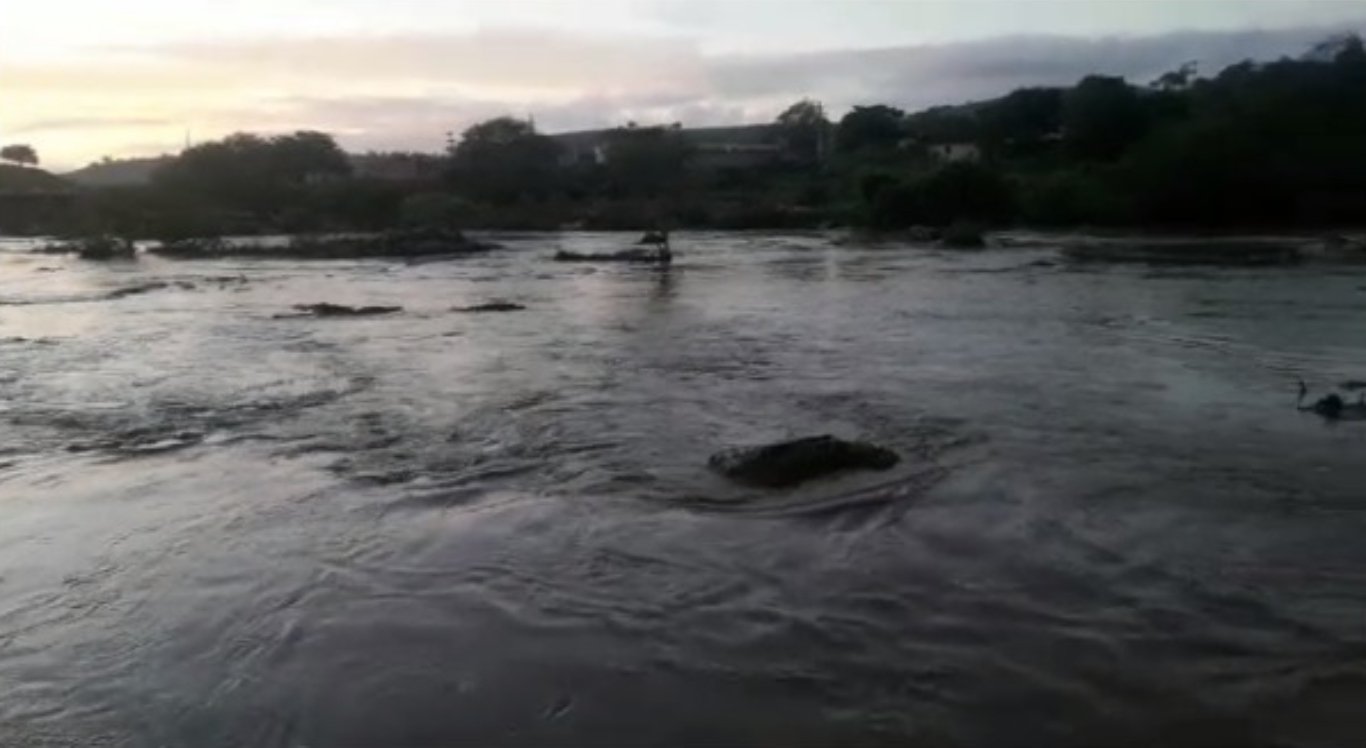 Rio Capibaribe entra em alerta de inundação e pode afetar Recife, São Lourenço da Mata e Camaragibe, informa APAC!